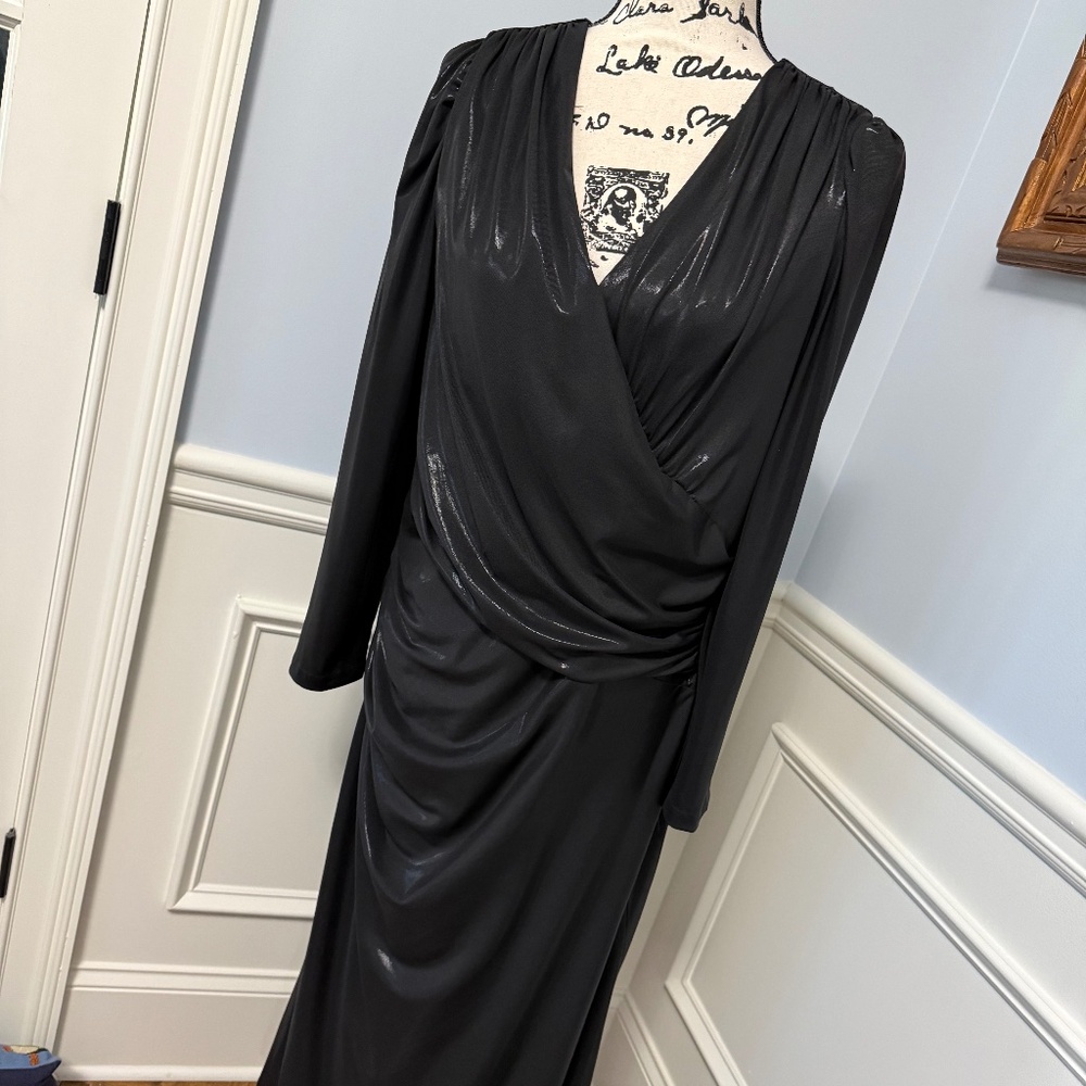 DKNY Black Side Rushed Glazed Jersey V-Neck  SZ 14